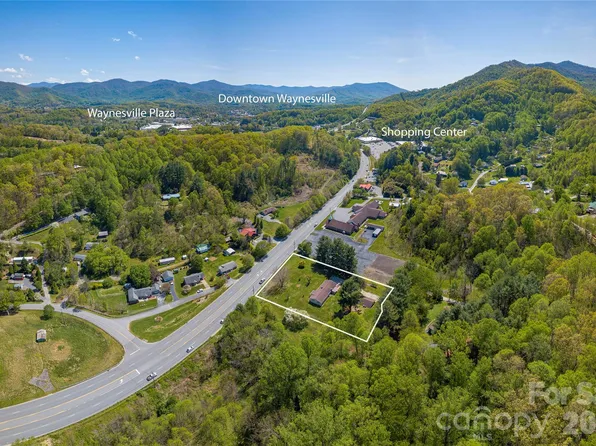 96 Tower Ln, Waynesville, NC 28786