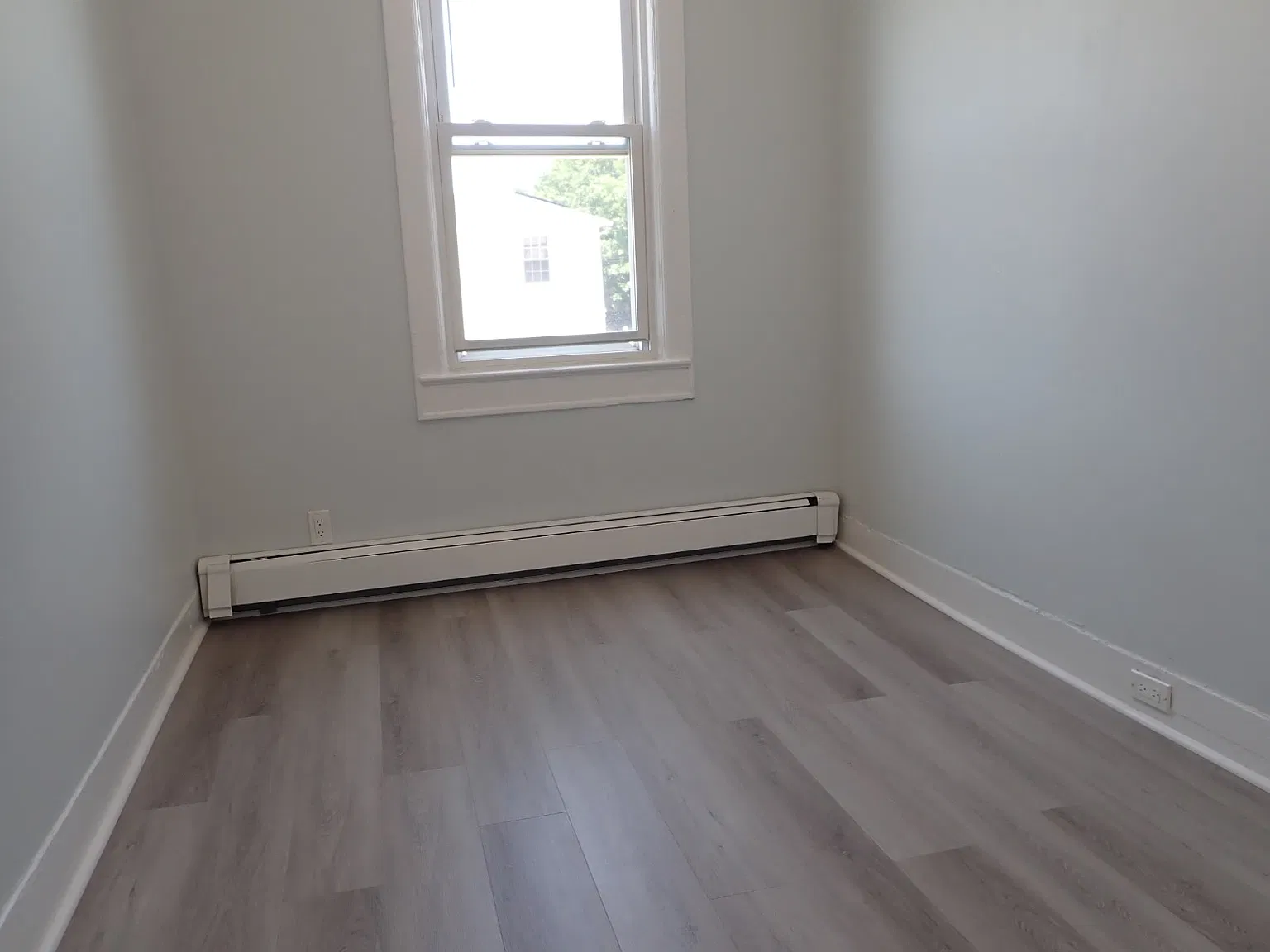 3 bed, 1.0 bath, $3,400 — Photo 4