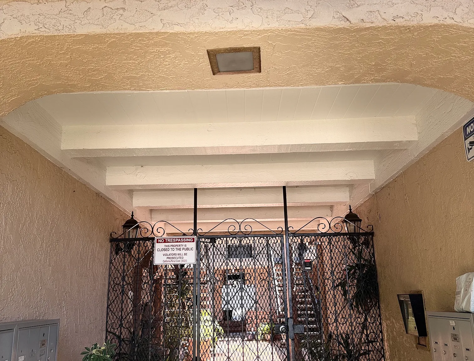 1 bed, 650 sqft, $1,995 — Photo 2