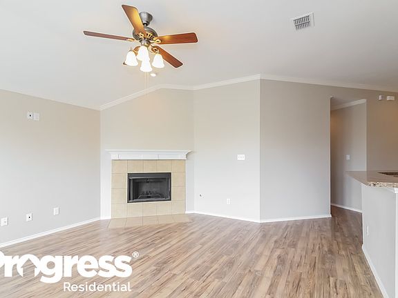 4th image of 514 Azalea Dr