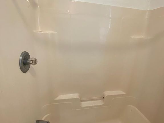 5th image of 726 Hopkins St #2