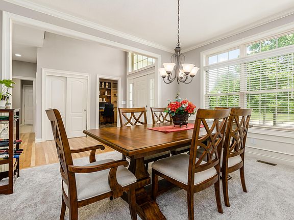 3rd image of 8656 Coldwater Dr