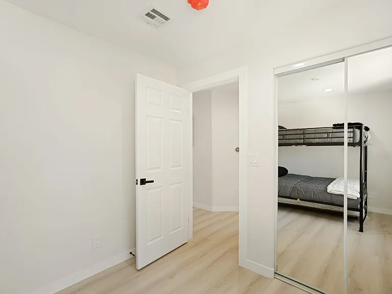 7904 Tampa Ave — Photo 26