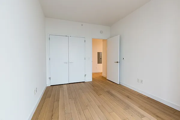 Rented by Stonehenge NYC LLC | media 9