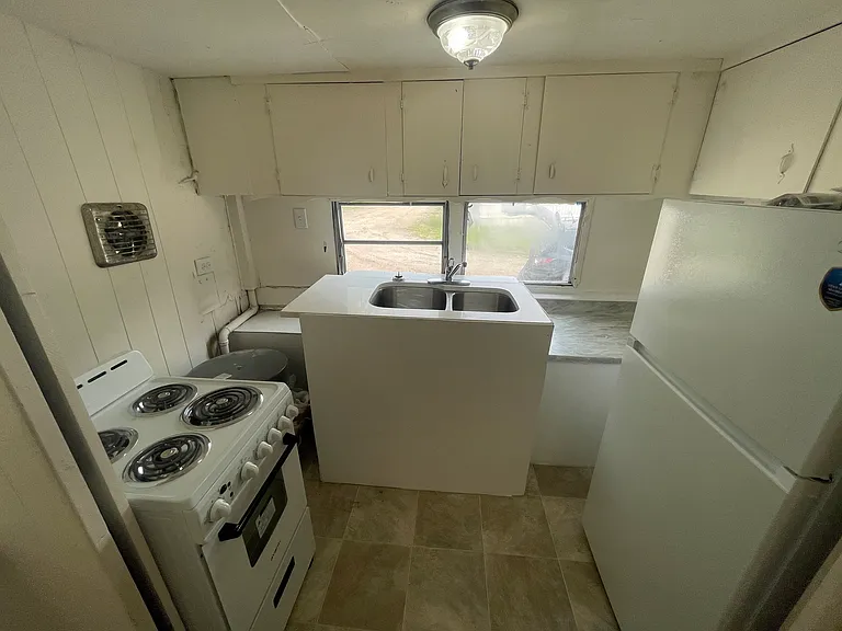 2305 Shell Rd #23 — Photo 4