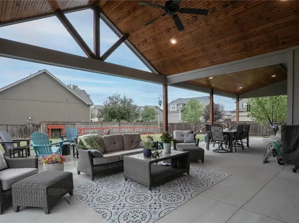 545 W Washington St, Gardner, KS 66030