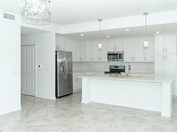 4th image of 6046 National BLVD #417