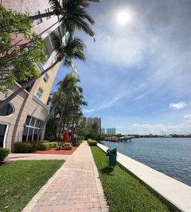 17100 N Bay Rd APT 1311, Sunny Isles Beach, FL, 33160