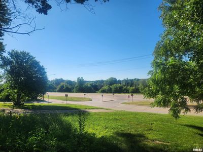 2603 Woodland Dr, Le Claire, IA, 52753
