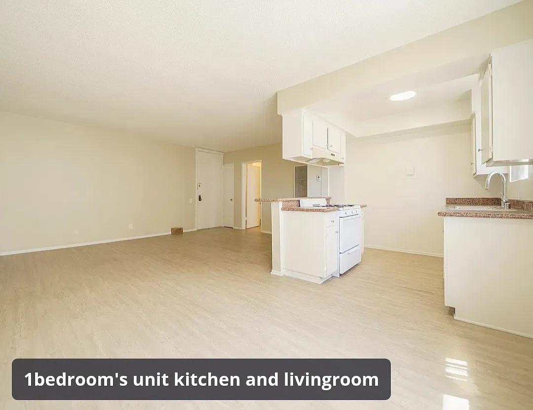 Harvard Apartments — Photo 3