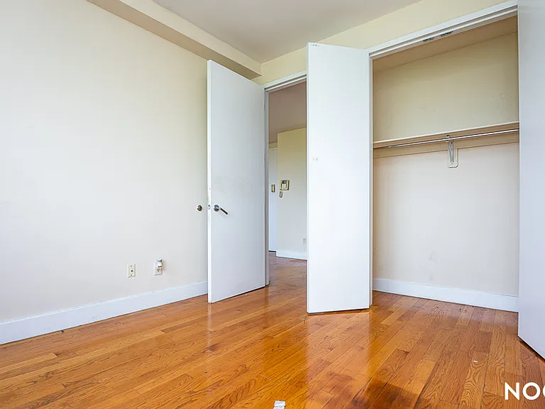 756 Myrtle Ave #4O — Photo 17