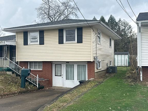 2nd image of 1027 McConnell Dr