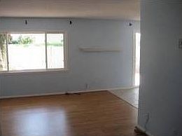 2nd image of 1913 Shady Acre Cir