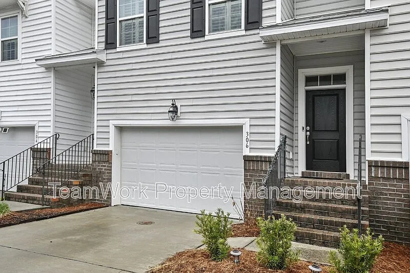Building Photo - 306 Spindlewood Way