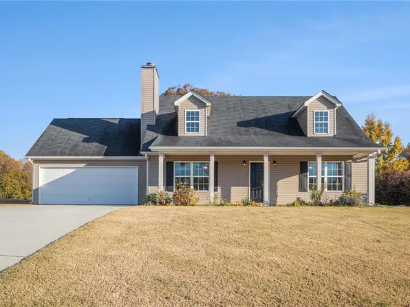 4149 Meadow Point Dr, Gillsville, GA 30543