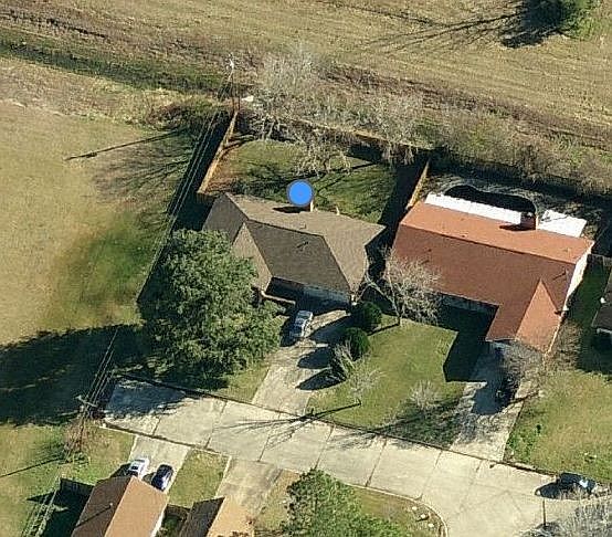 1st image of 702 Longfellow Dr