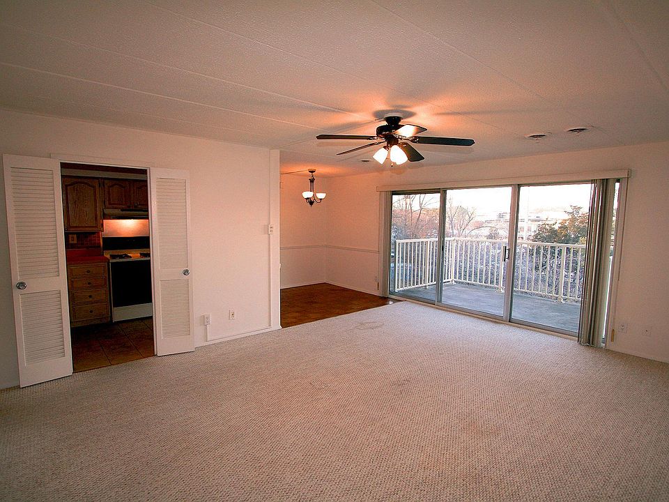 1st image of 2604 Indian Dr APT 1D