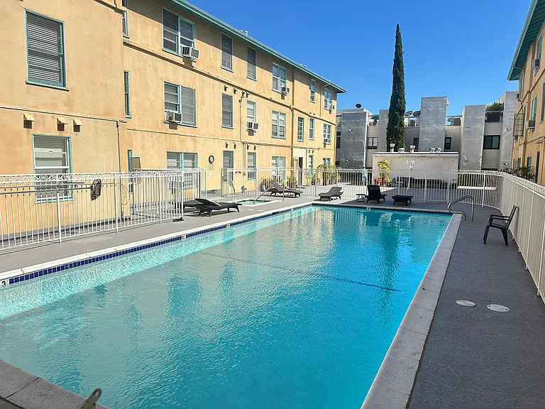 8616 Holloway Dr #106 — Photo 13