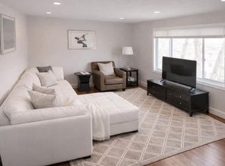 749 Worcester St, Wellesley, MA 02481