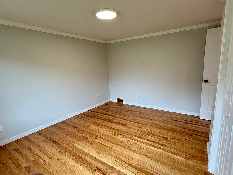 bedroom #1