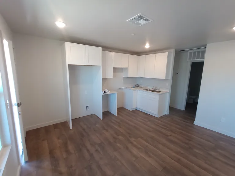 3809 S Hudson Ave #1 — Photo 5