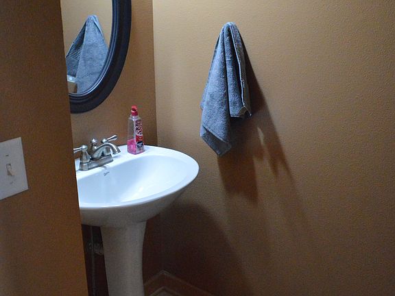 3rd image of 8703 Friestad Ct