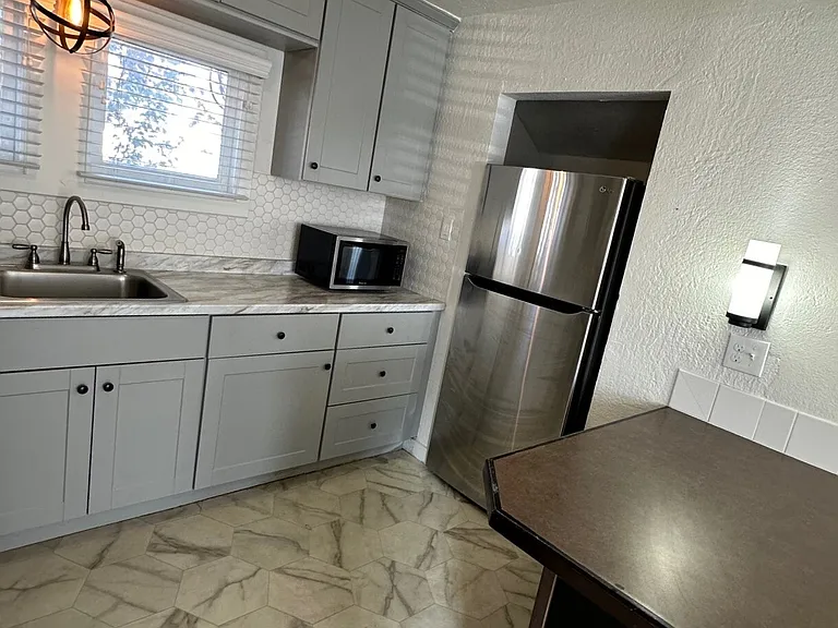 1521 Blaine St #3 — Photo 1