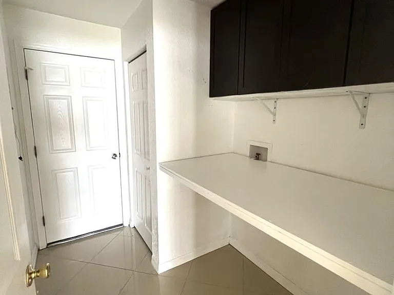 153 Rosedale Ave — Photo 10