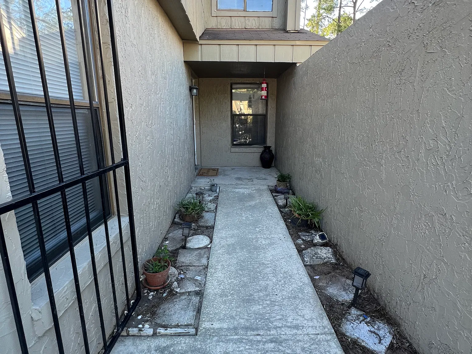 2 bed, 1020 sqft, $2,500 — Photo 3
