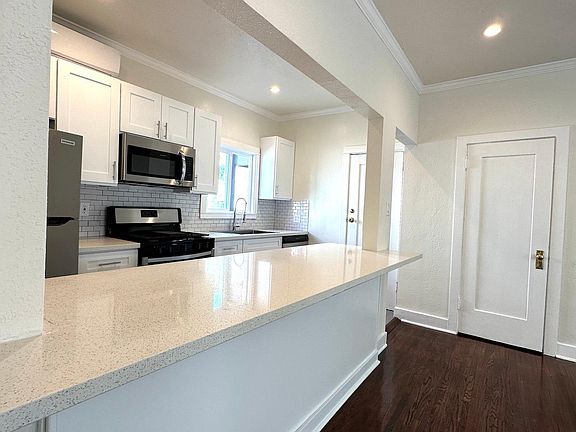 3rd image of 131 Olive St #H
