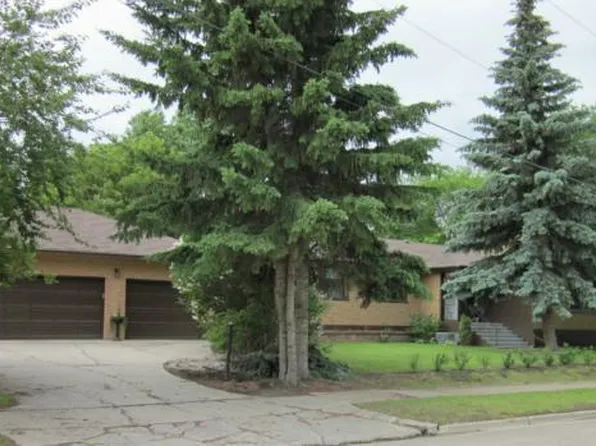 502 1st STREET W, Meadow Lake, SK S9X 1E5