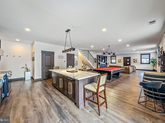 5th image of 7813 Lake Shore Dr