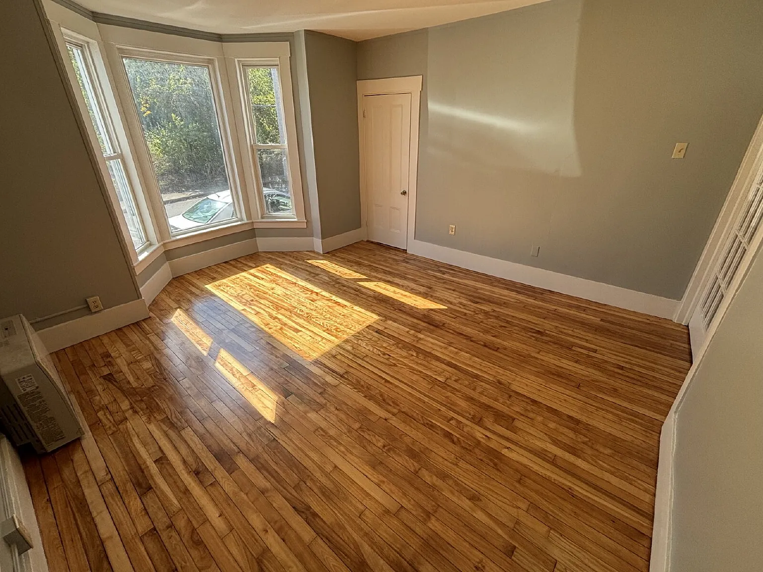4 bed, 2.0 bath, $2,150 — Photo 1