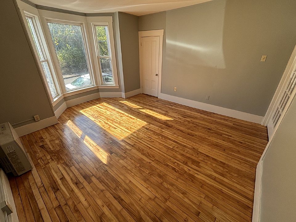 1st image of 20 Bodwell St #A