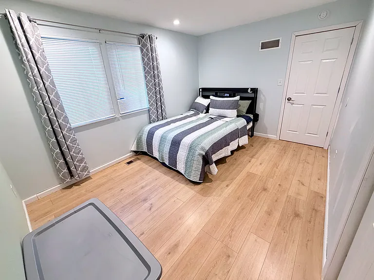 1029 NW 70th Ct — Photo 7