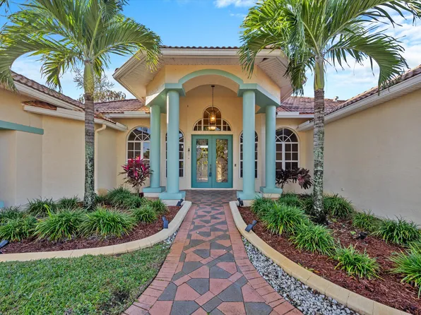 136 Mangrove Court, Royal Palm Beach, FL 33411