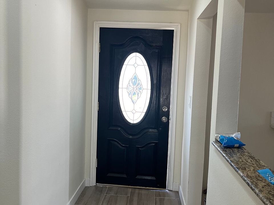 1st image of 16603 E Queenside Dr