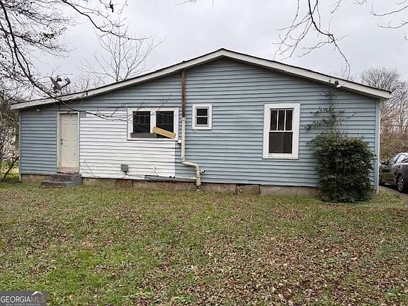4th image of 206 Turner St