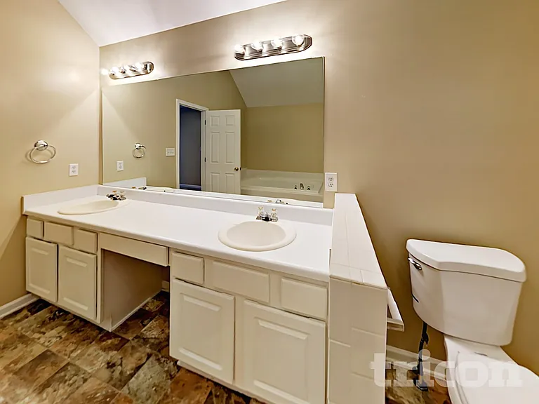 6405 Cardiff Ln — Photo 10