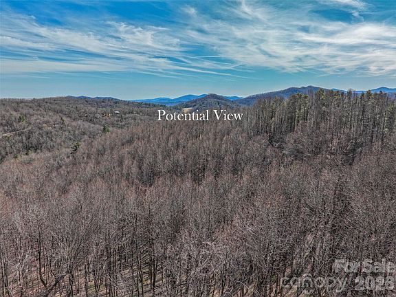 5th image of 32 Strawberry Ridge Rd