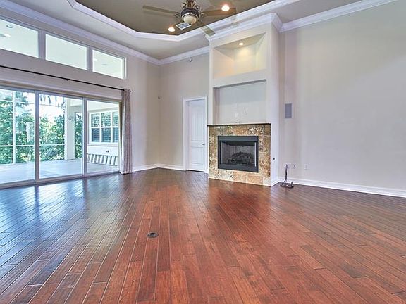 5th image of 2636 Grand Lakeside Dr