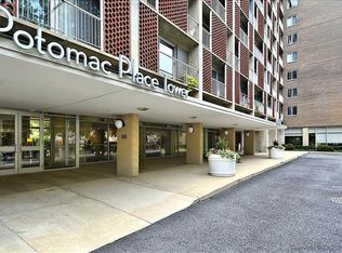 800 4th St SW APT N601, Washington, DC 20024