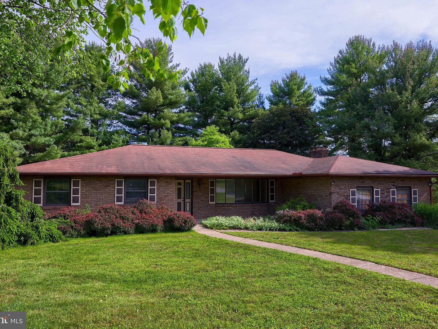 2455 Sutton Rd, York, PA 17403 Zillow