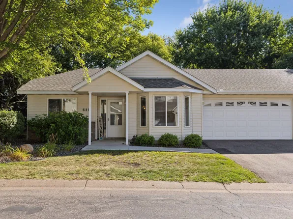 620 Dew Drop Cir, Center City, MN 55012
