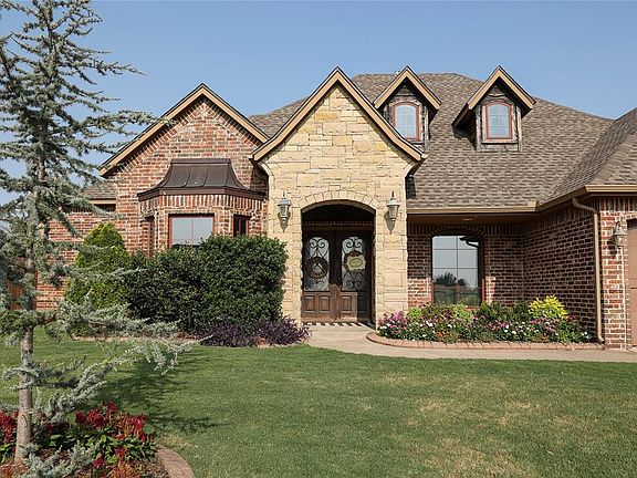 3rd image of 117 Settlers Way