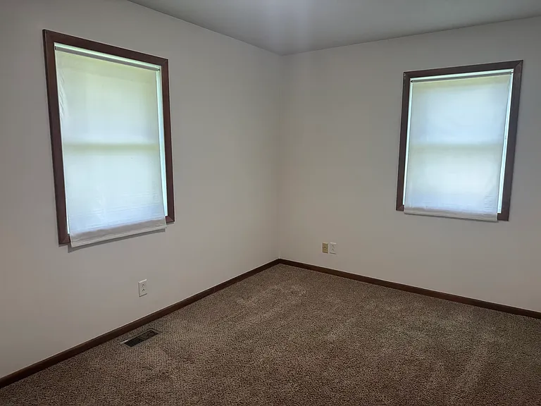 112 Meadow Ln — Photo 19