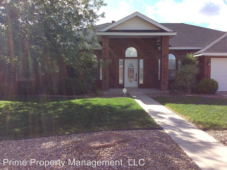 1st image of 3808 Springwood Dr