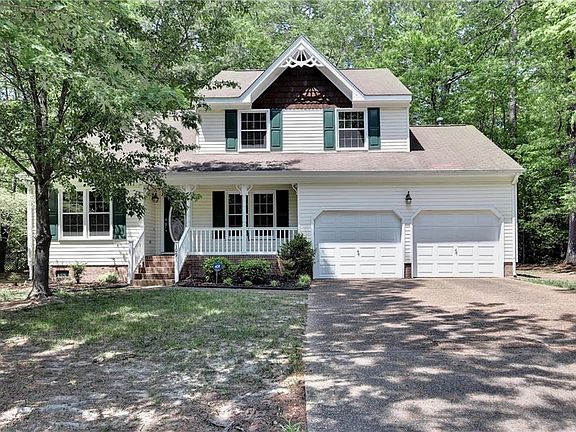 2nd image of 109 Wellington Cir
