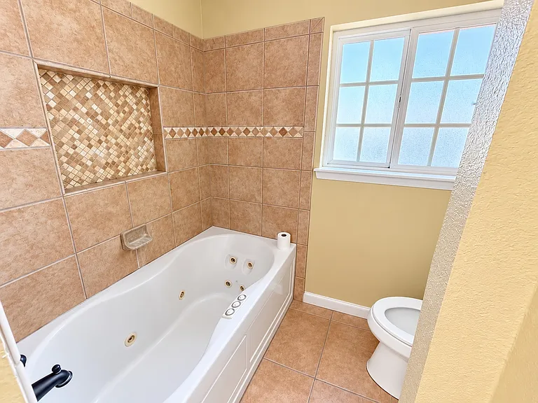 8521 James Ave NE — Photo 13