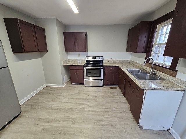1st image of 2411 Lawson Ave